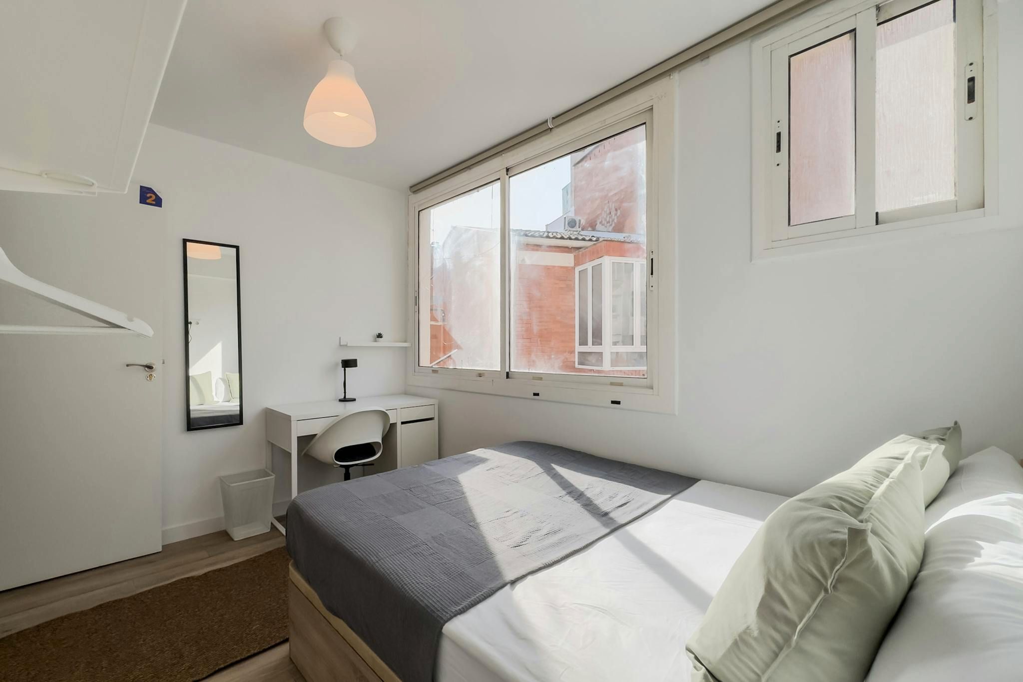 Pis per a compartir a N/A, Pubilla Cases