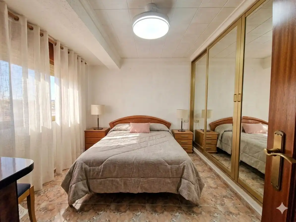 Habitación de Piso en venta en Torrent con Aire acondicionado, Amueblado y Balcón