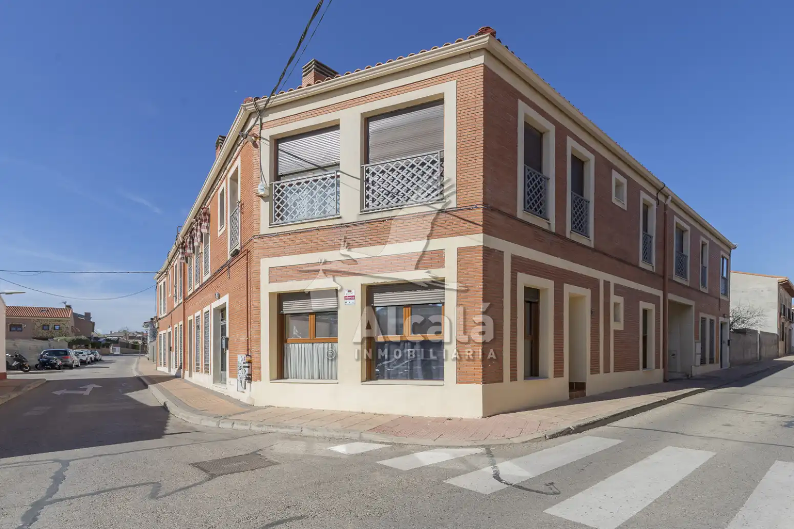 Vista exterior de Piso en venta en Meco con Calefacción, Parquet y Amueblado