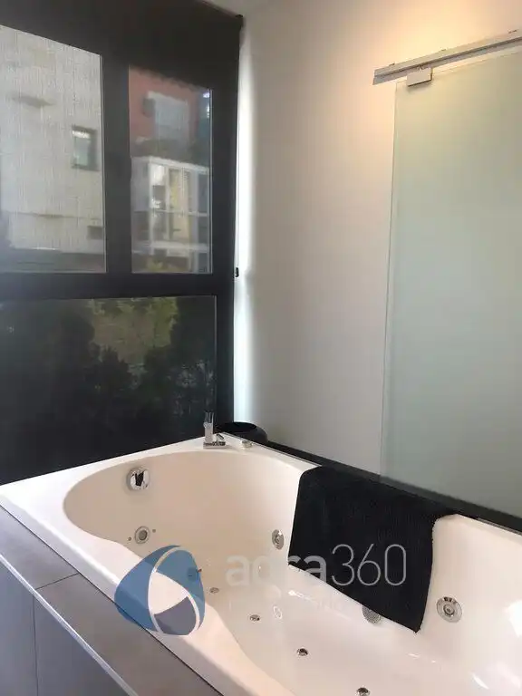 Bathroom of Flat for sale in  Logroño  with Air Conditioner, Heating and Private garden