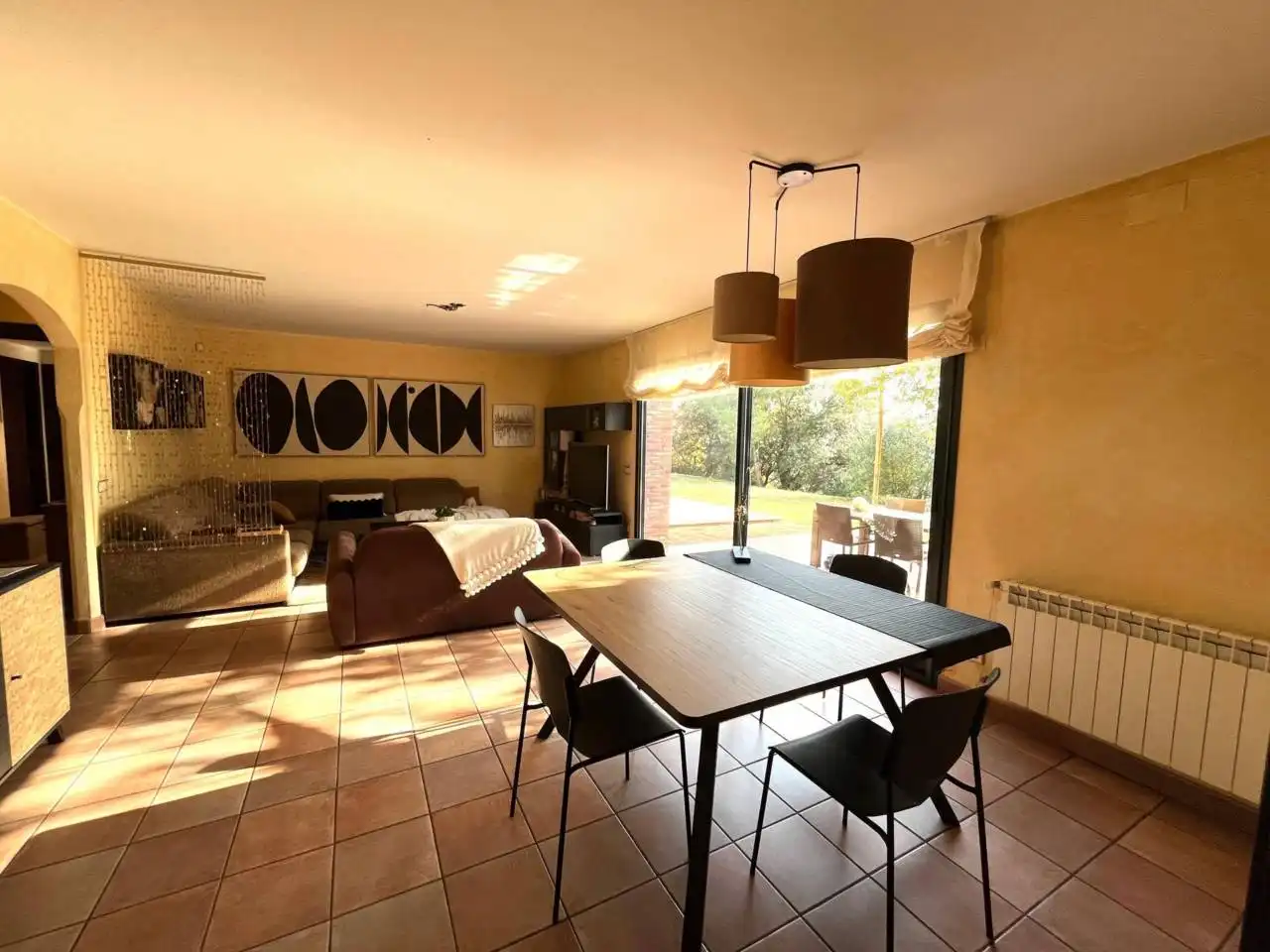 Comedor de Casa o chalet en venta en Girona con Calefacción, Jardín privado y Terraza