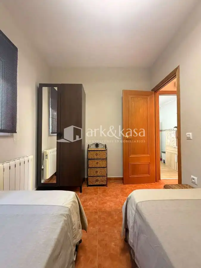 Chalet con piscina en venta en Urbanizaciones, imagen 19