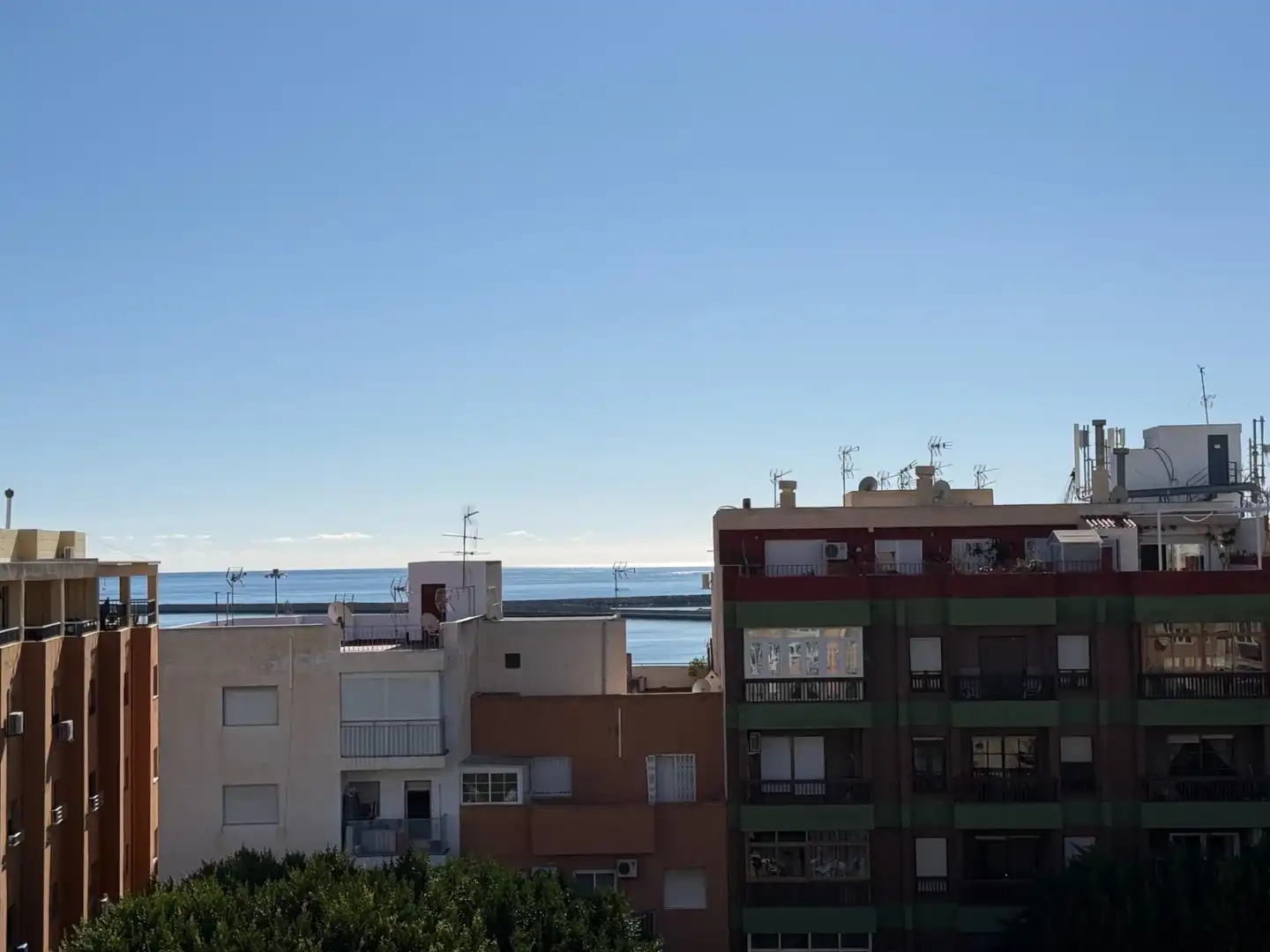 Außenansicht von Dachboden zum Verkauf in Almería mit Terrasse