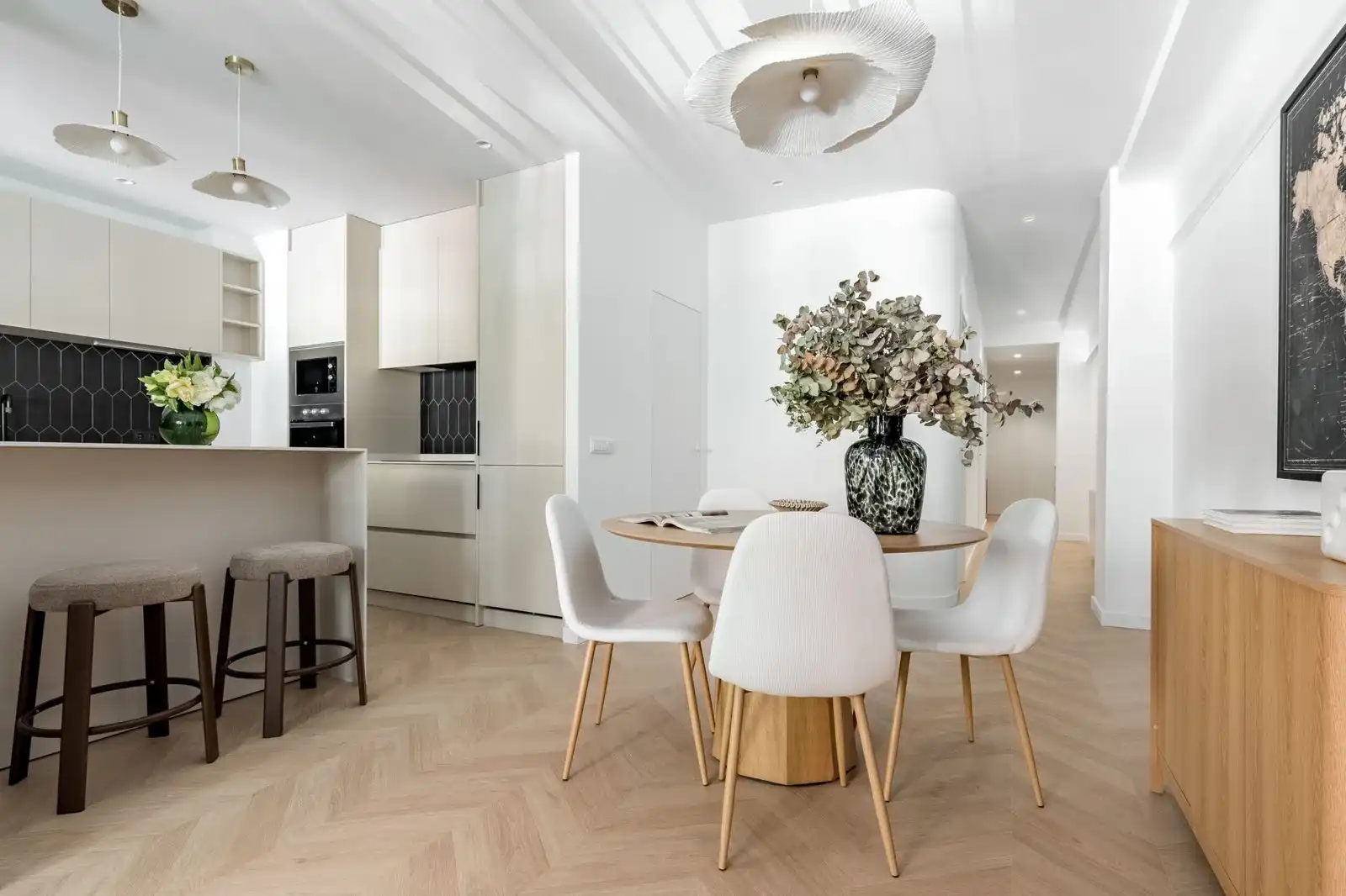 Dining room of Apartments for rent in Madrid  with Air Conditioner, Heating and Furnished