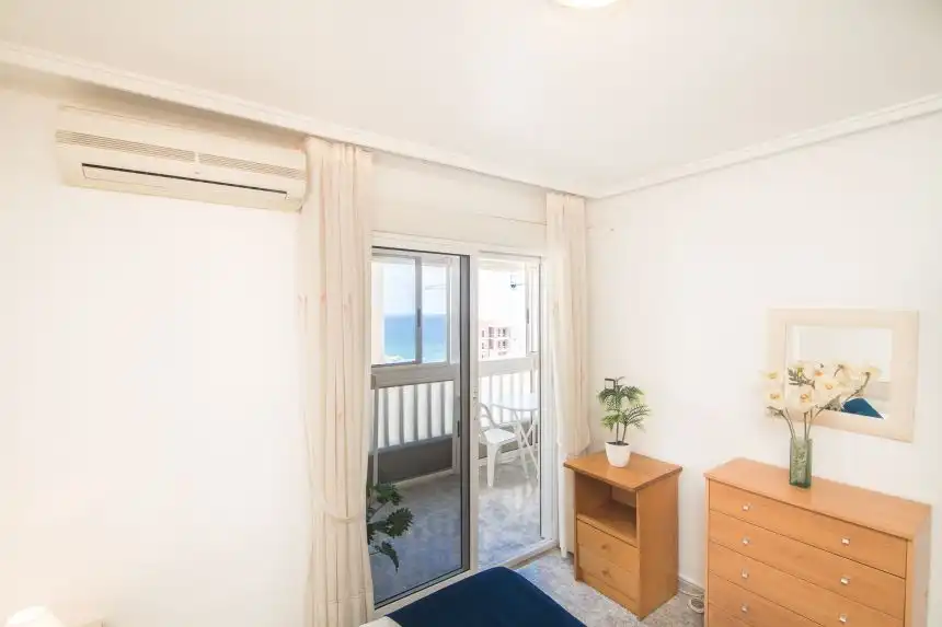 Schlafzimmer von Wohnung zum Verkauf in Elche / Elx mit Klimaanlage, Terrasse und Möbliert