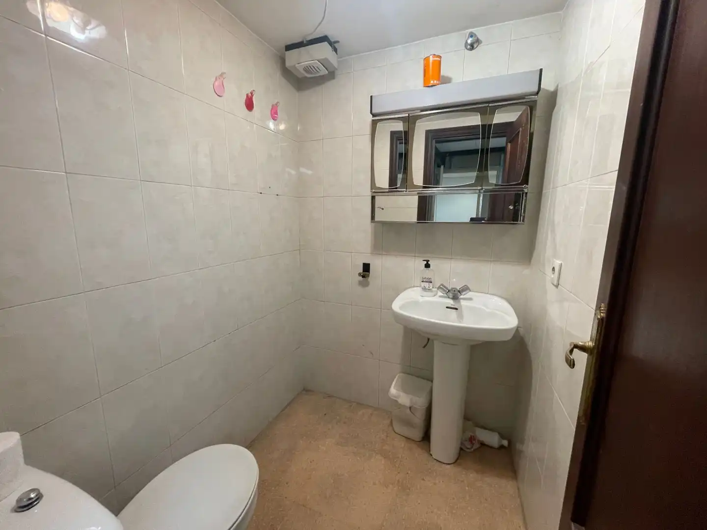 Badezimmer von Geschaftsraum zur Miete in Eixample 