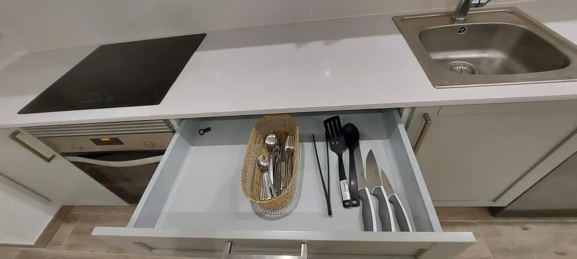 Cocina de Planta baja de alquiler en Barcelona con Aire acondicionado, Calefacción y Amueblado