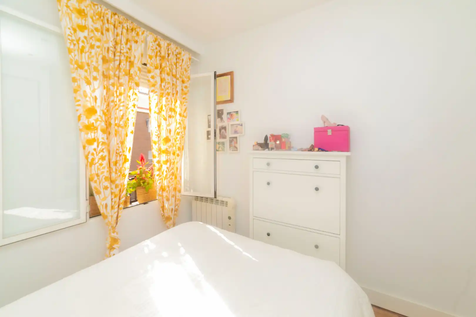 Habitación de Piso de alquiler en Madrid con Aire acondicionado, Calefacción y Amueblado