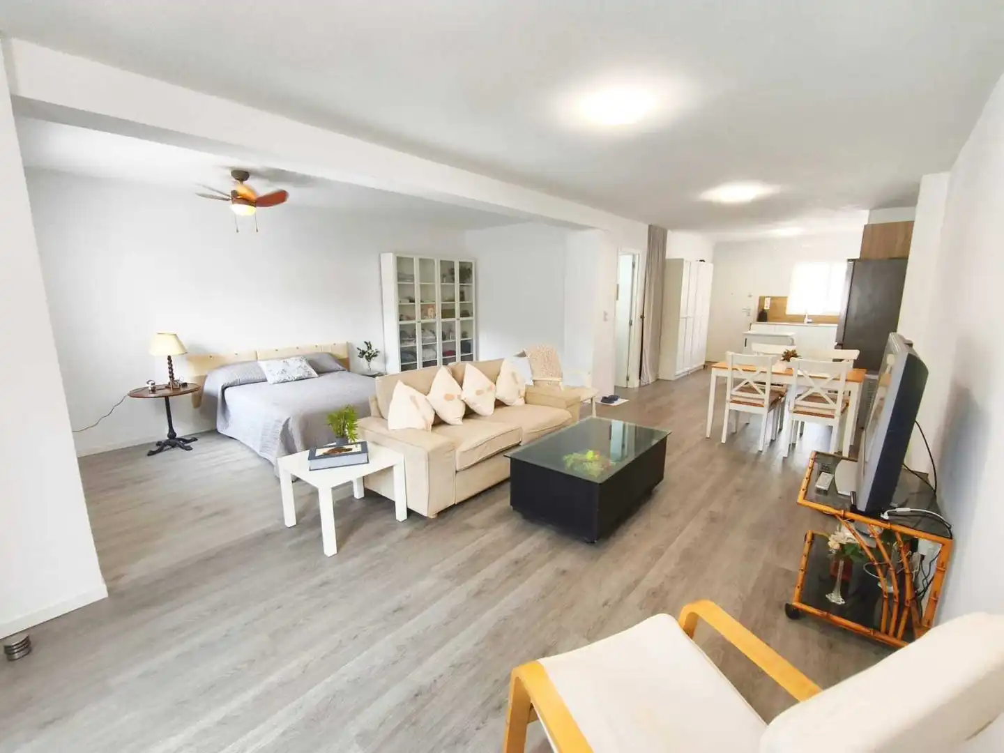 Living room of Detached homes for sale in Tavernes de la Valldigna  with Air Conditioner, Terrace and Swimming Pool
