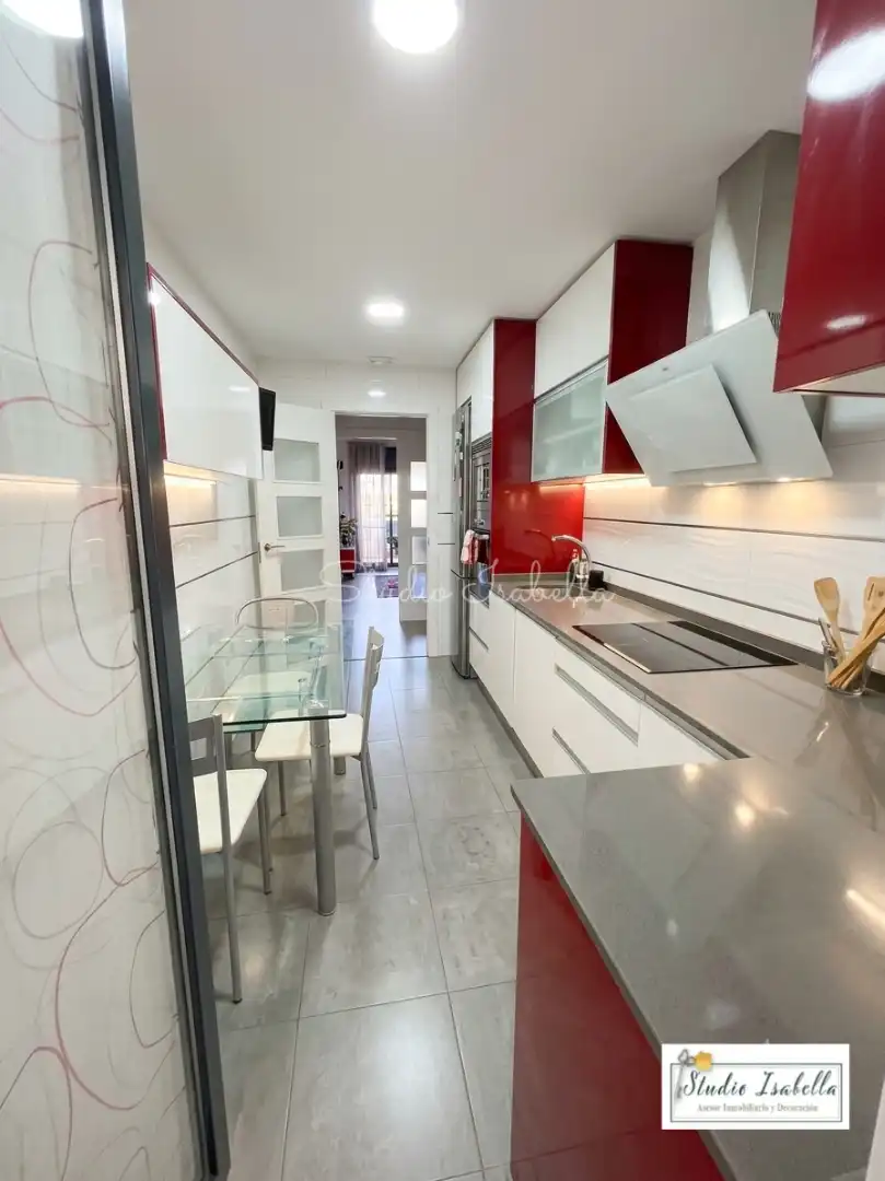 Flat with balcony to rent in Calle Río Arlés, imagen 10