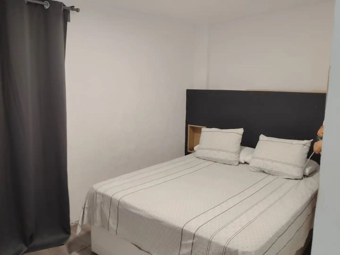 Habitación de Casa adosada en venta en Reus