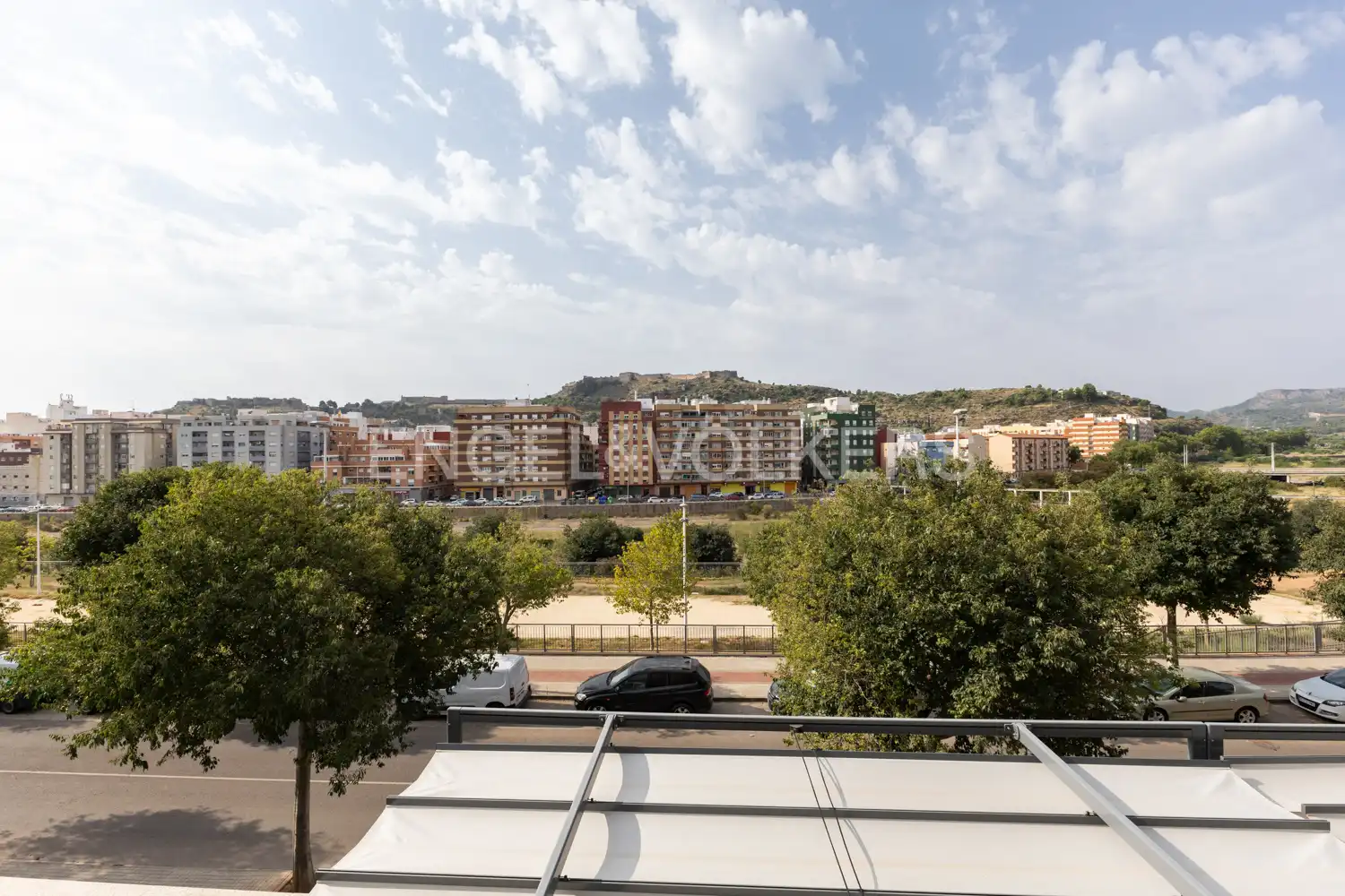 Terrassa de Pis en venda en Sagunto / Sagunt amb Aire condicionat, Calefacció i Parquet