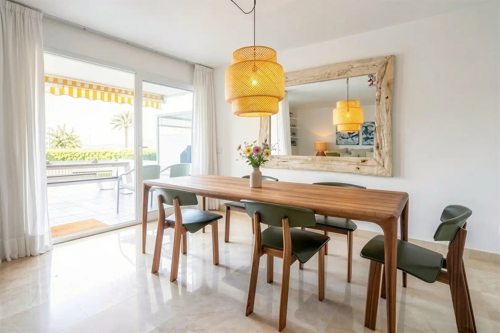 Ground floor for sale in Ciudad Jardín