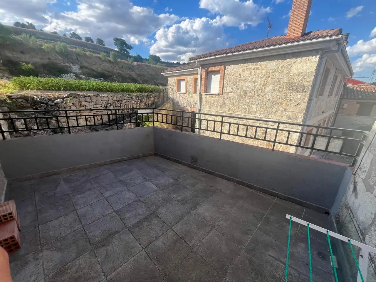 Terrassa de Casa o xalet en venda en Susinos del Páramo amb Calefacció i Terrassa