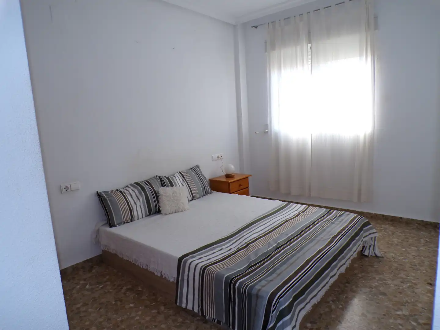 Dormitori de Àtic en venda en Burjassot amb Aire condicionat, Terrassa i Traster
