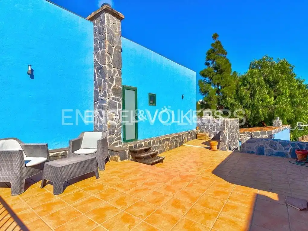 Houses for sale in Charco del Pino