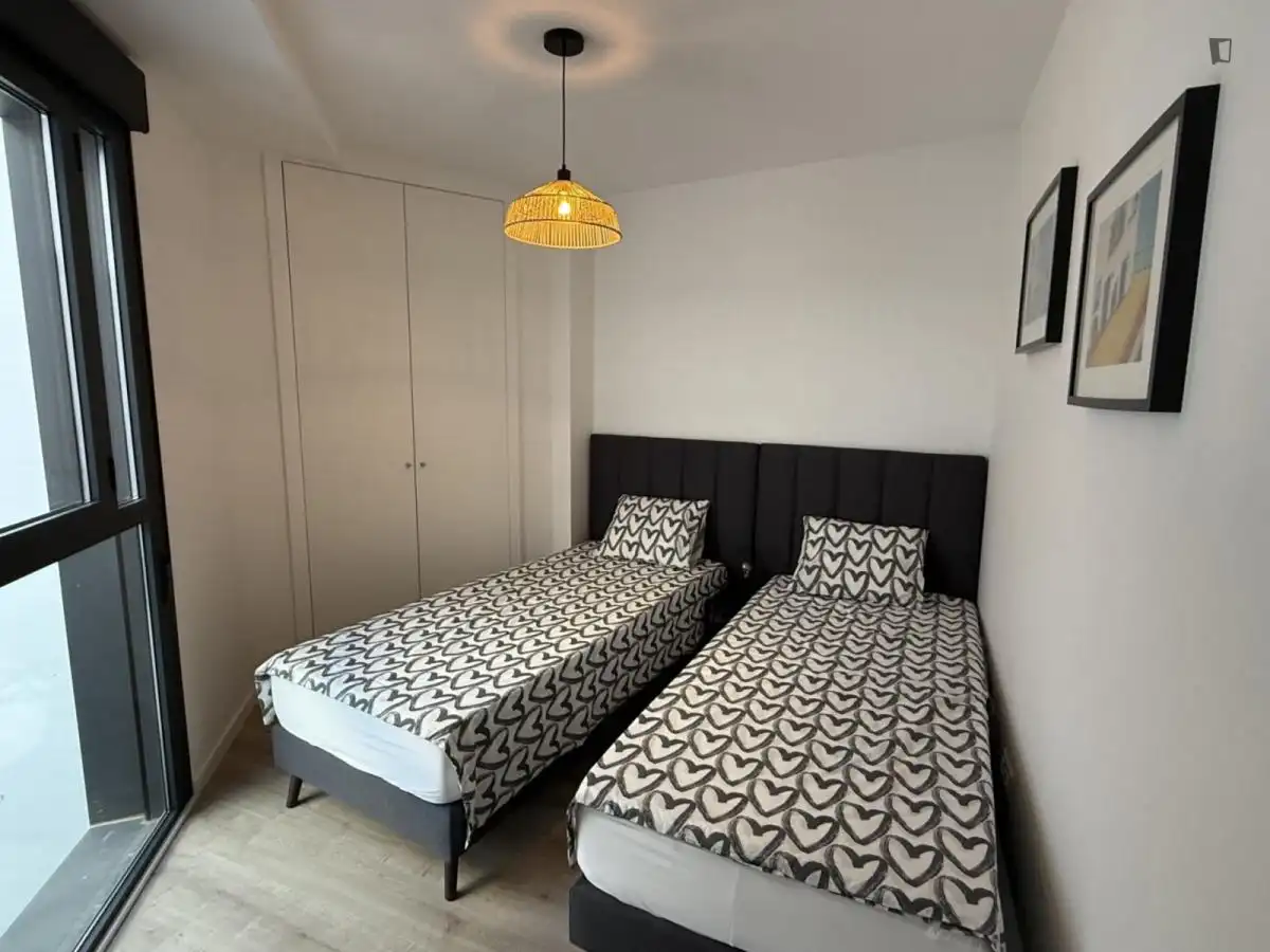 Dormitori de Apartament de lloguer en Málaga amb Aire condicionat, Calefacció i Moblat