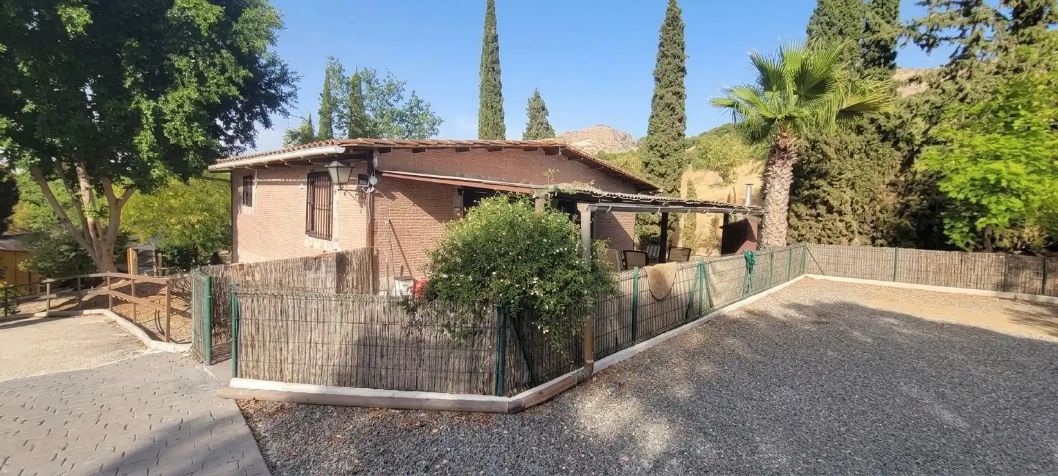 Vista exterior de Finca rústica en venda en Pizarra amb Aire condicionat, Calefacció i Piscina
