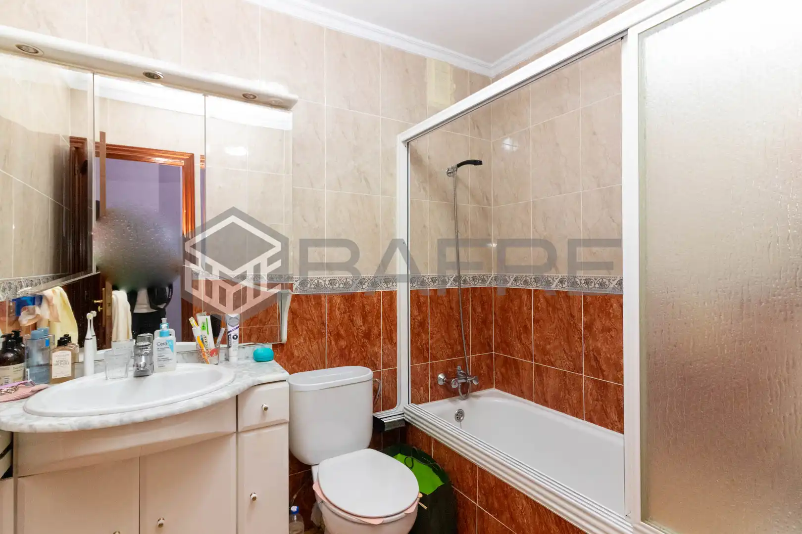 Badezimmer von Wohnung zum Verkauf in Madrid mit Heizung, Terrasse und Balkon