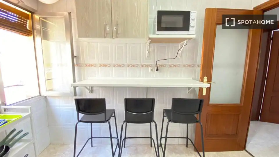 Cocina de Piso de alquiler en Madrid con Aire acondicionado, Calefacción y Amueblado