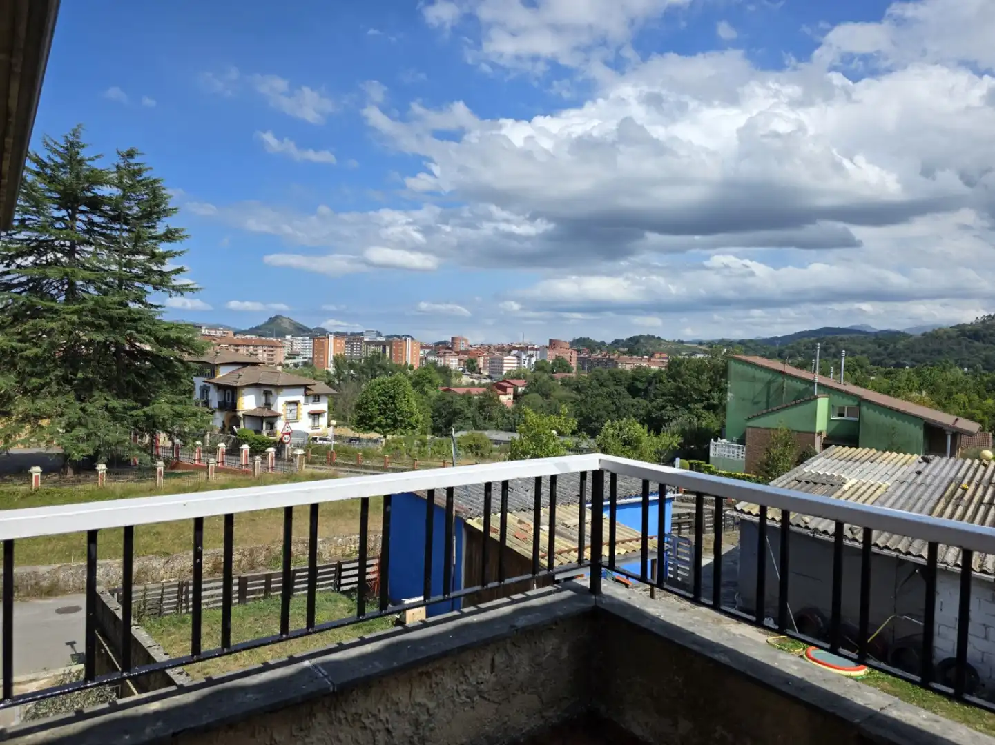 Terrassa de Casa o xalet de lloguer en Siero amb Calefacció, Parquet i Terrassa