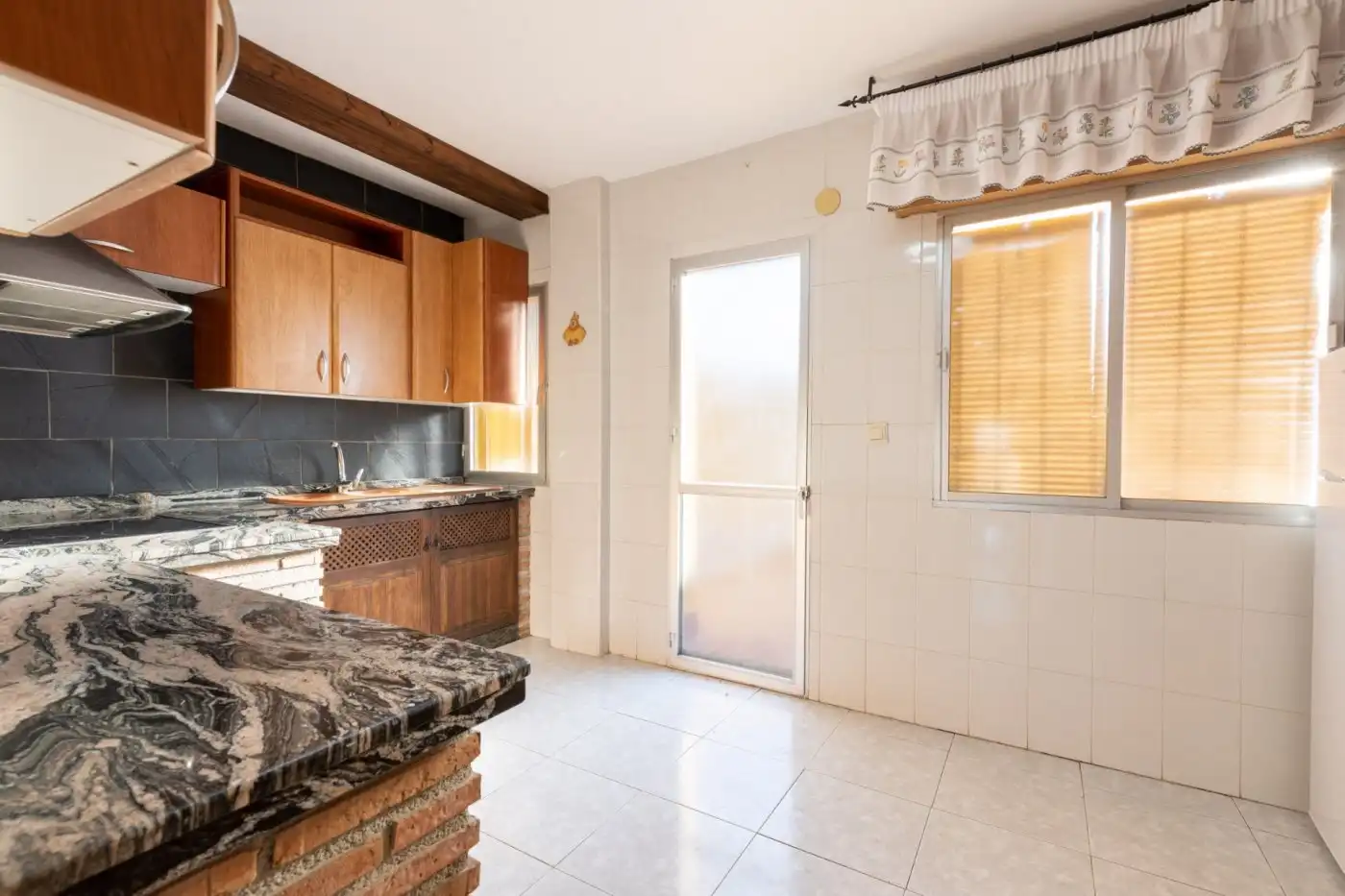 Küche von Wohnung zum Verkauf in Moraleda de Zafayona mit Klimaanlage, Terrasse und Balkon