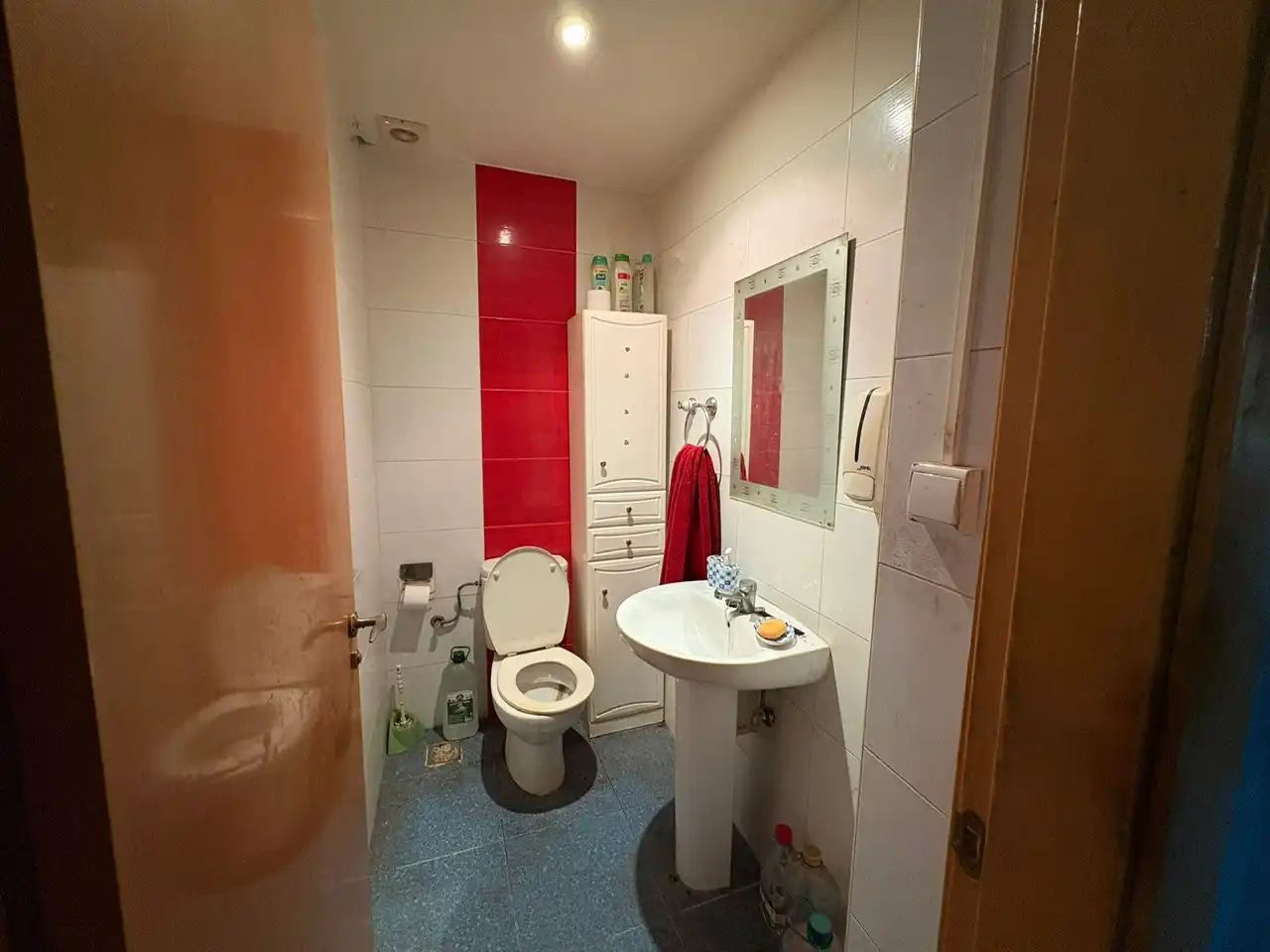 Bathroom of Country homes for sale in Vezdemarbán  with Private garden, Terrace and Storage room