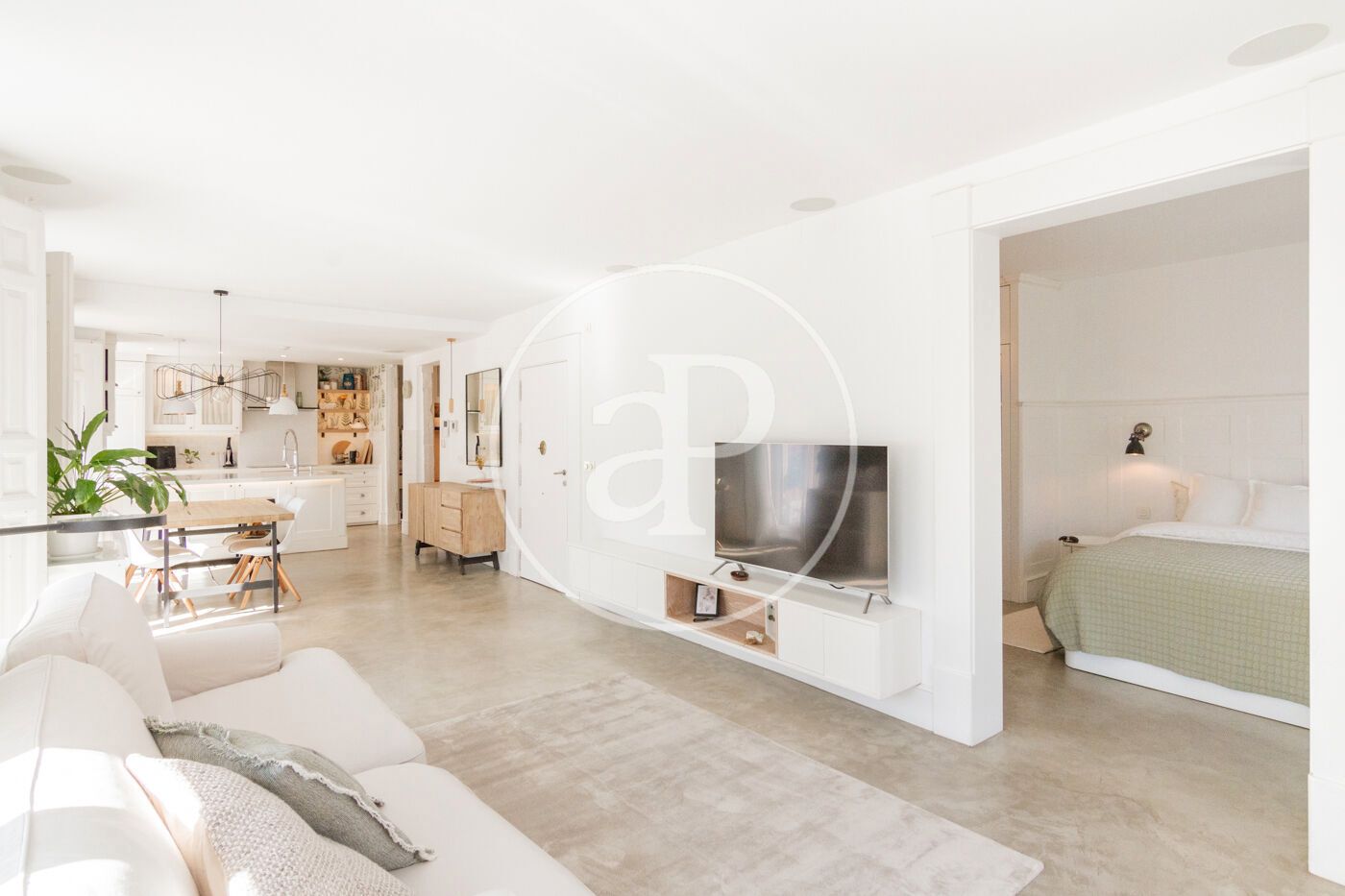 Living room of Flat to rent in  Madrid Capital  with Air Conditioner, Heating and Furnished