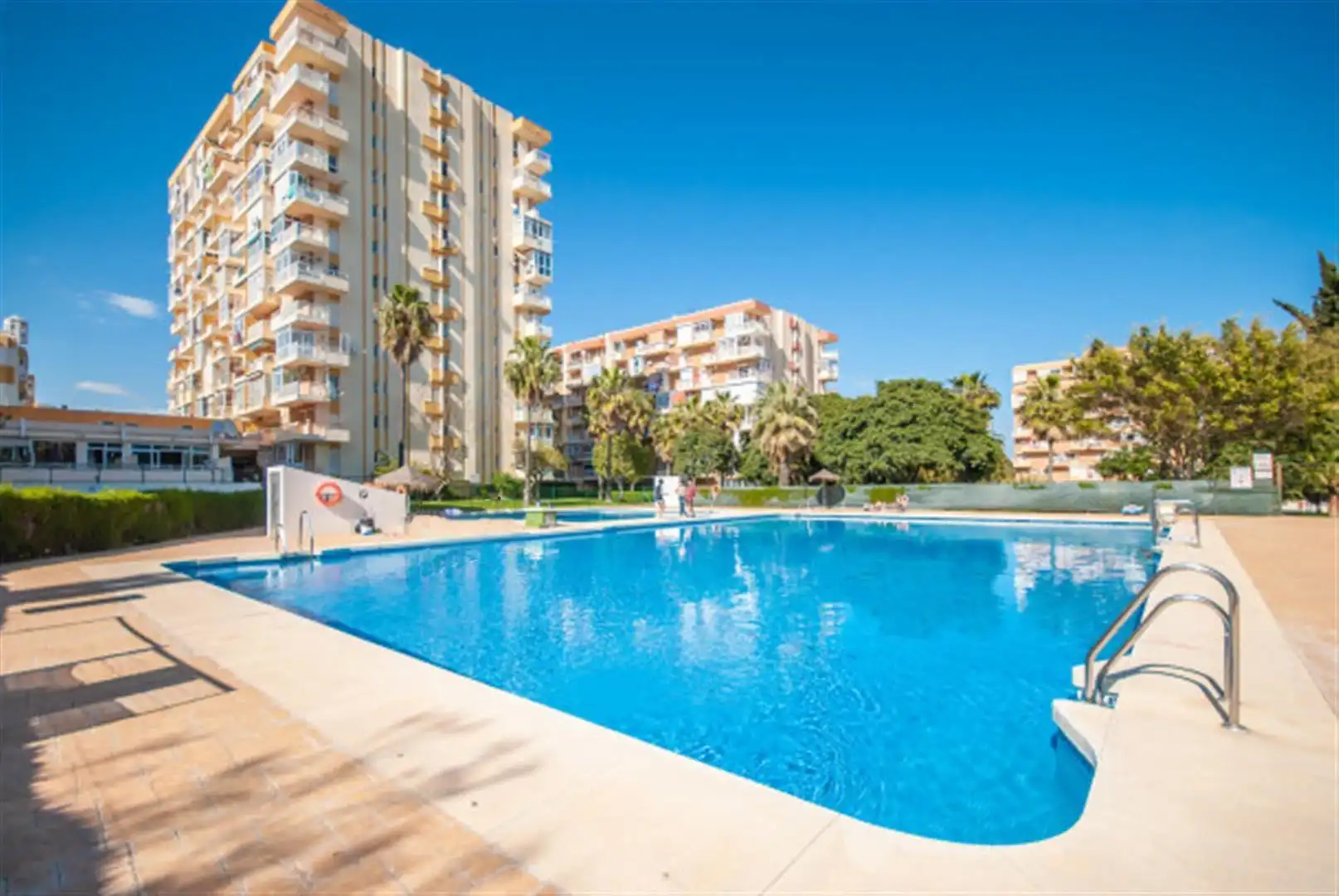 Apartamento con piscina en venta en Avenida GAMONAL