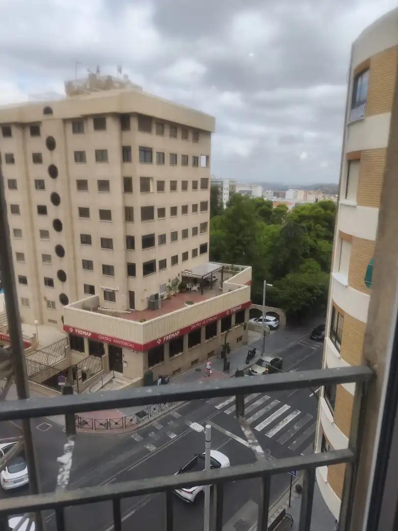 Flat for rent in Avenida de Madrid, Belén - San Roque