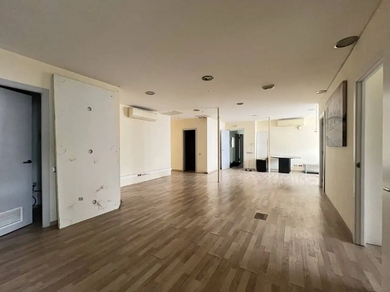 Oficina de lloguer en Centre - Sant Josep - Sanfeliu