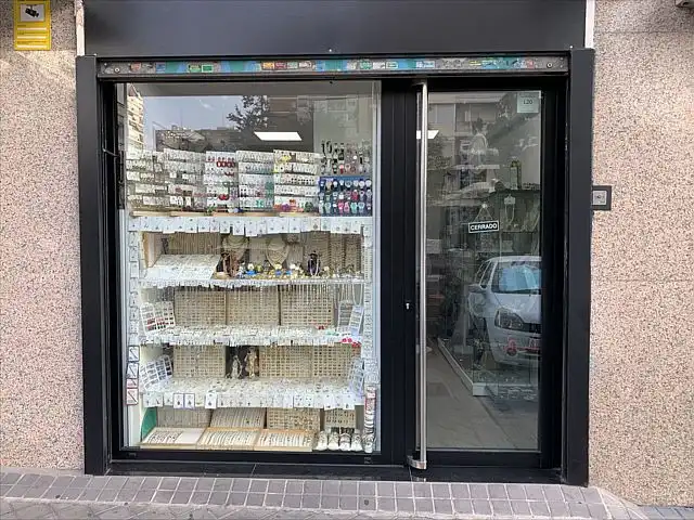 Commercial properties for rent in Fuencarral - El Pardo