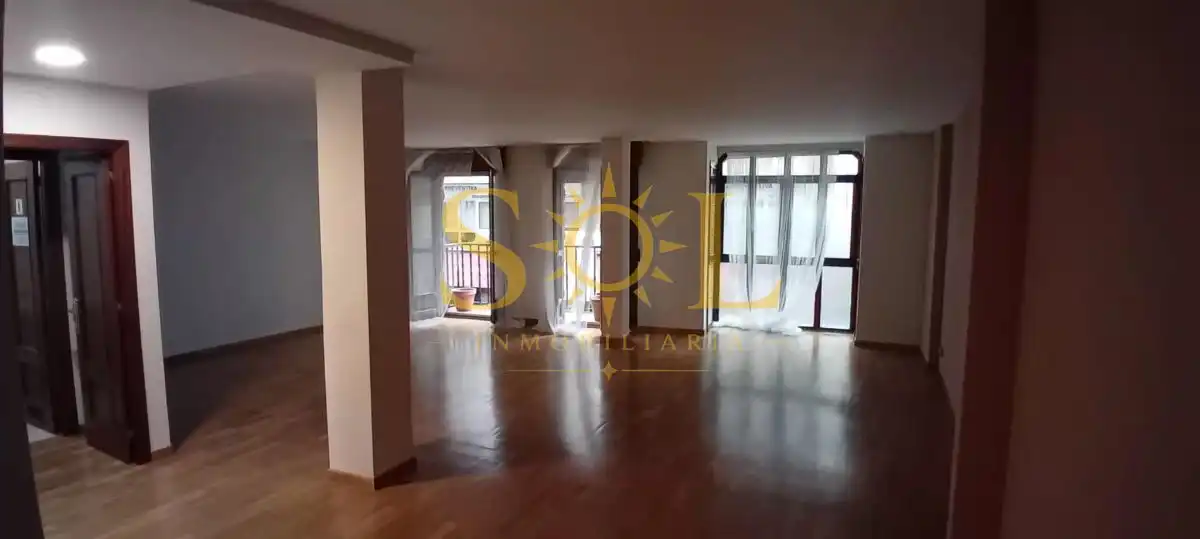 Office space with terrace for sale in Calle Covadonga, imagen 12