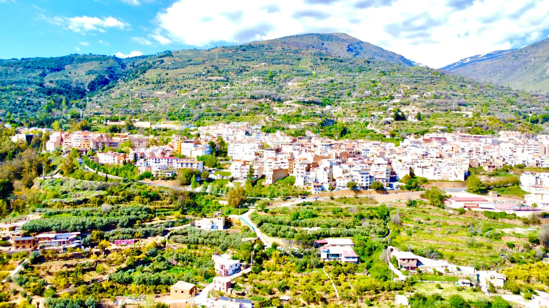 Vista exterior de Pis en venda en Lanjarón amb Terrassa, Moblat i Balcó