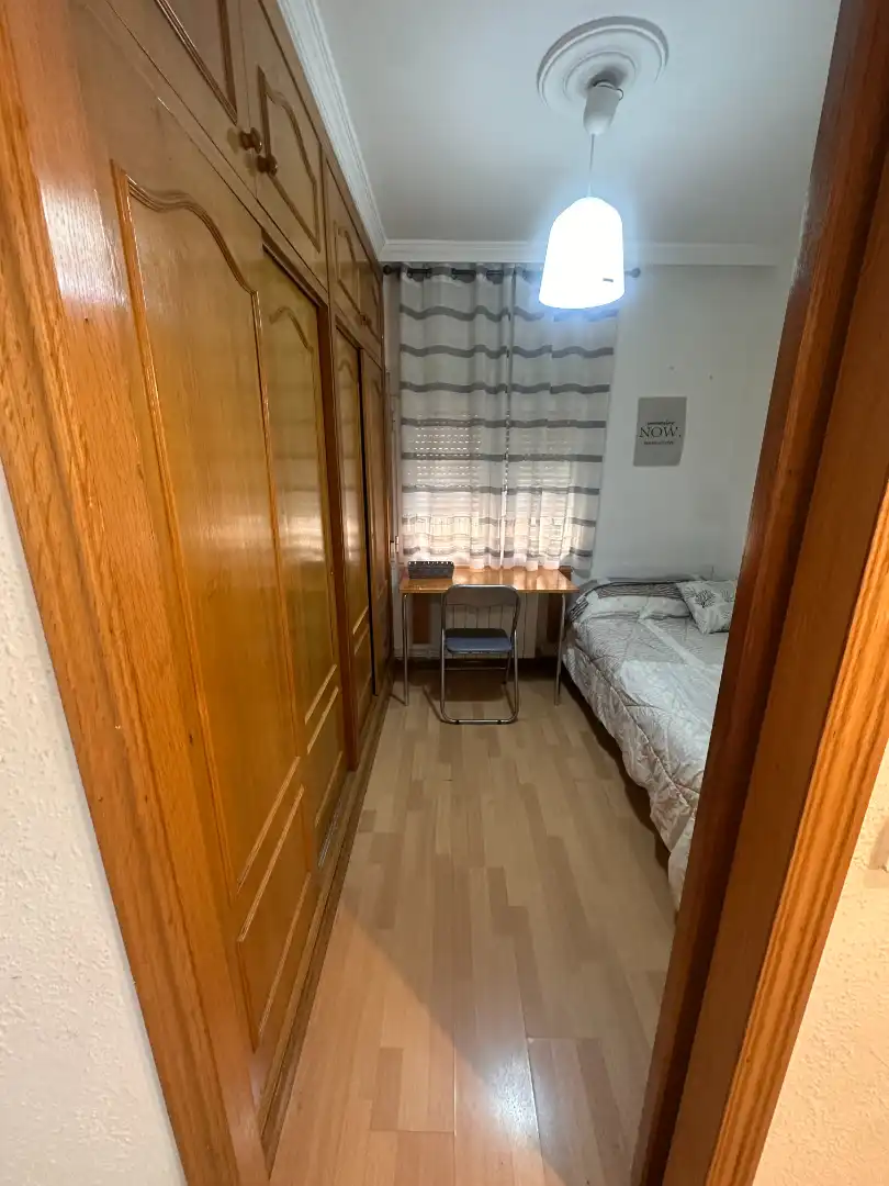 Habitación de Piso de alquiler en Cuenca con Calefacción, Amueblado y Horno
