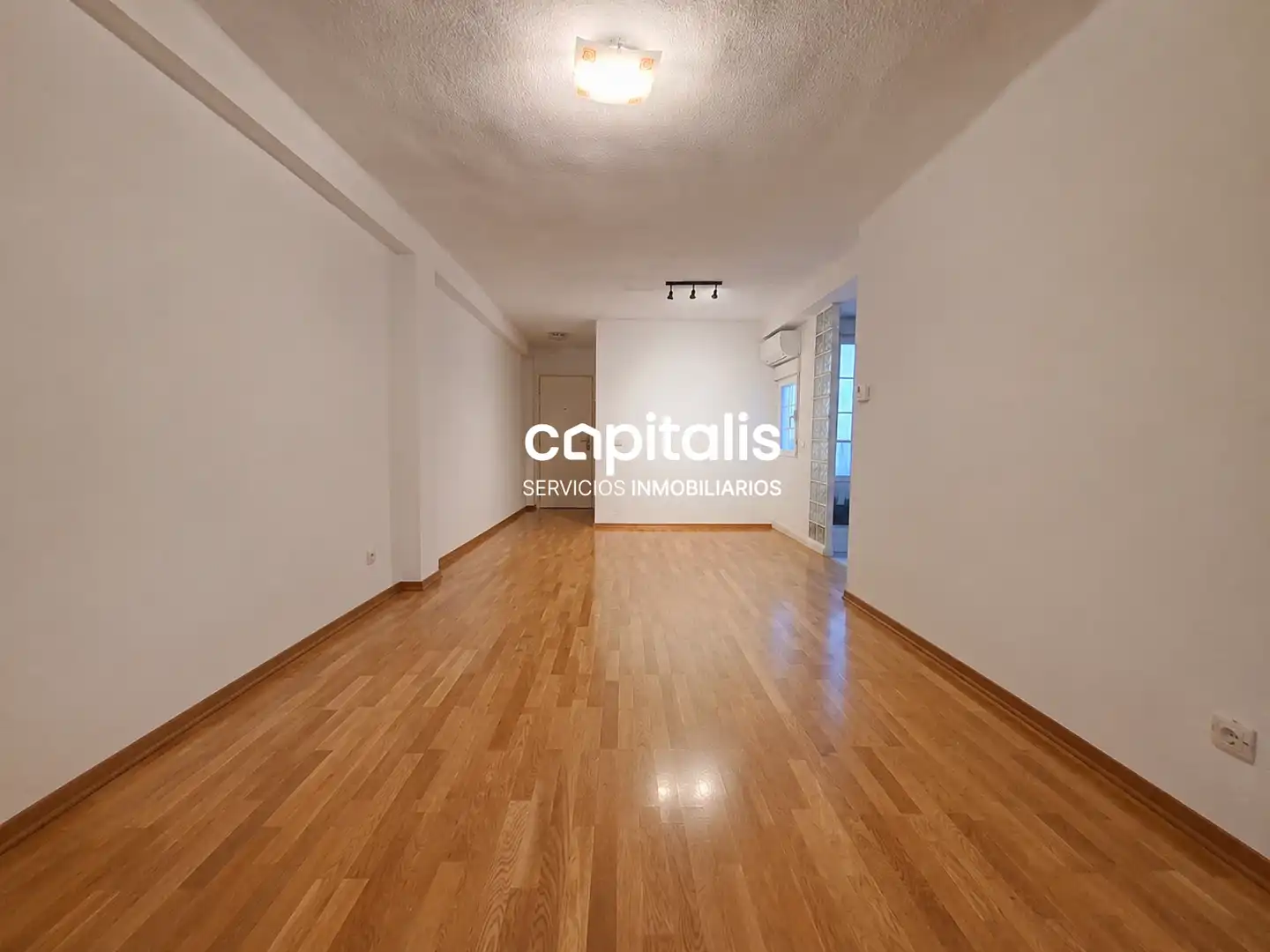 Wohnzimmer von Wohnung zur Miete in Madrid mit Klimaanlage und Heizung