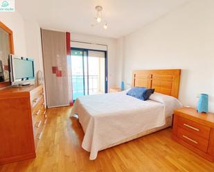 Dormitori de Apartament de lloguer en El Campello amb Aire condicionat i Terrassa