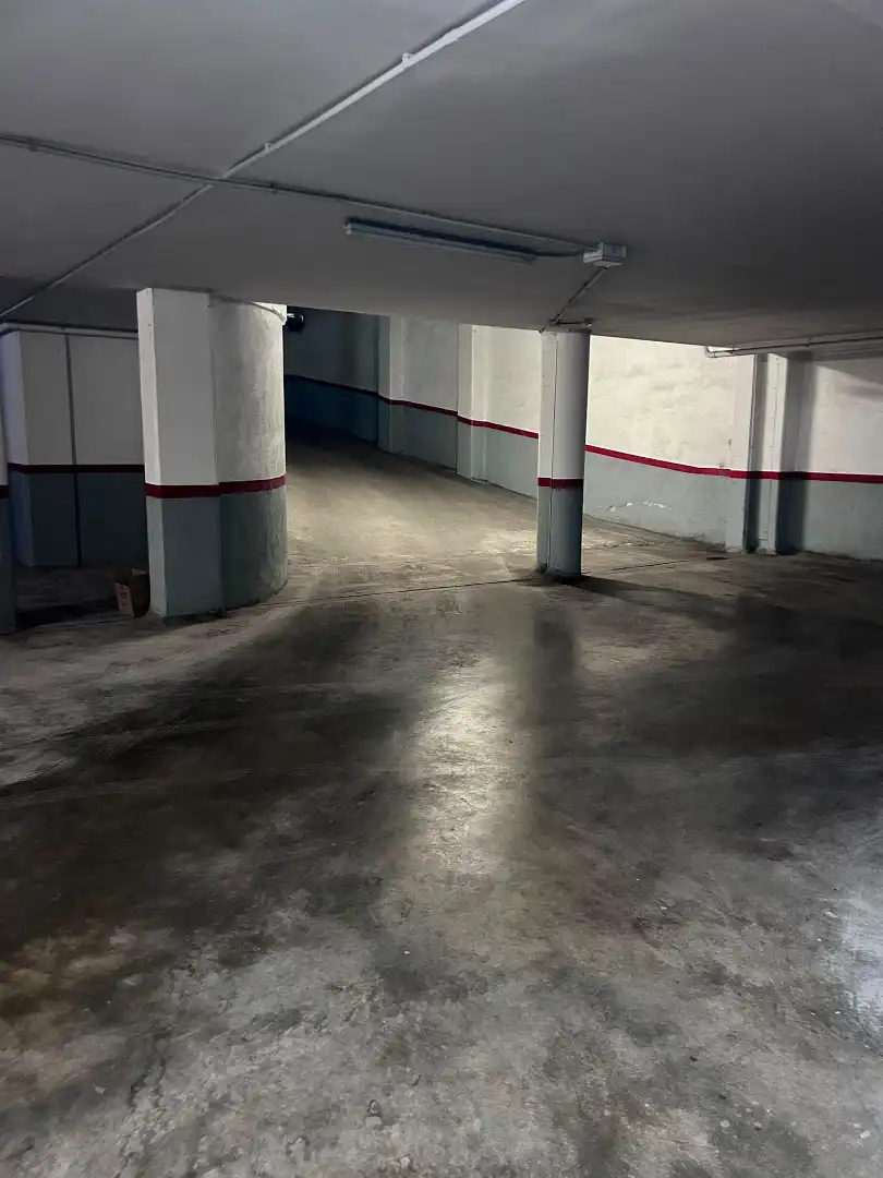 Individuel avec ascenseur à vendre à Carrer d'Amadeu 9, imagen 3