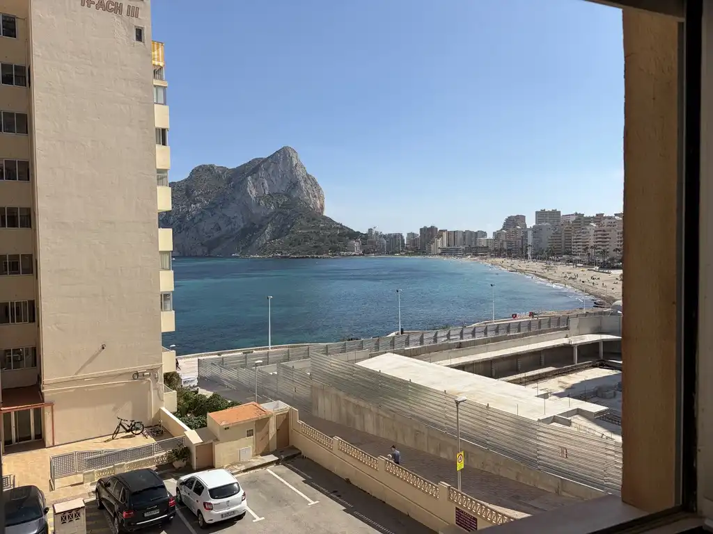 Apartamento con ascensor en venta en Zona Pueblo