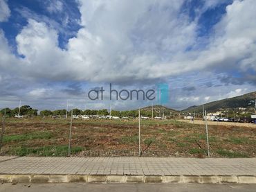 Terrenys i solars en venda a calle Garroferes