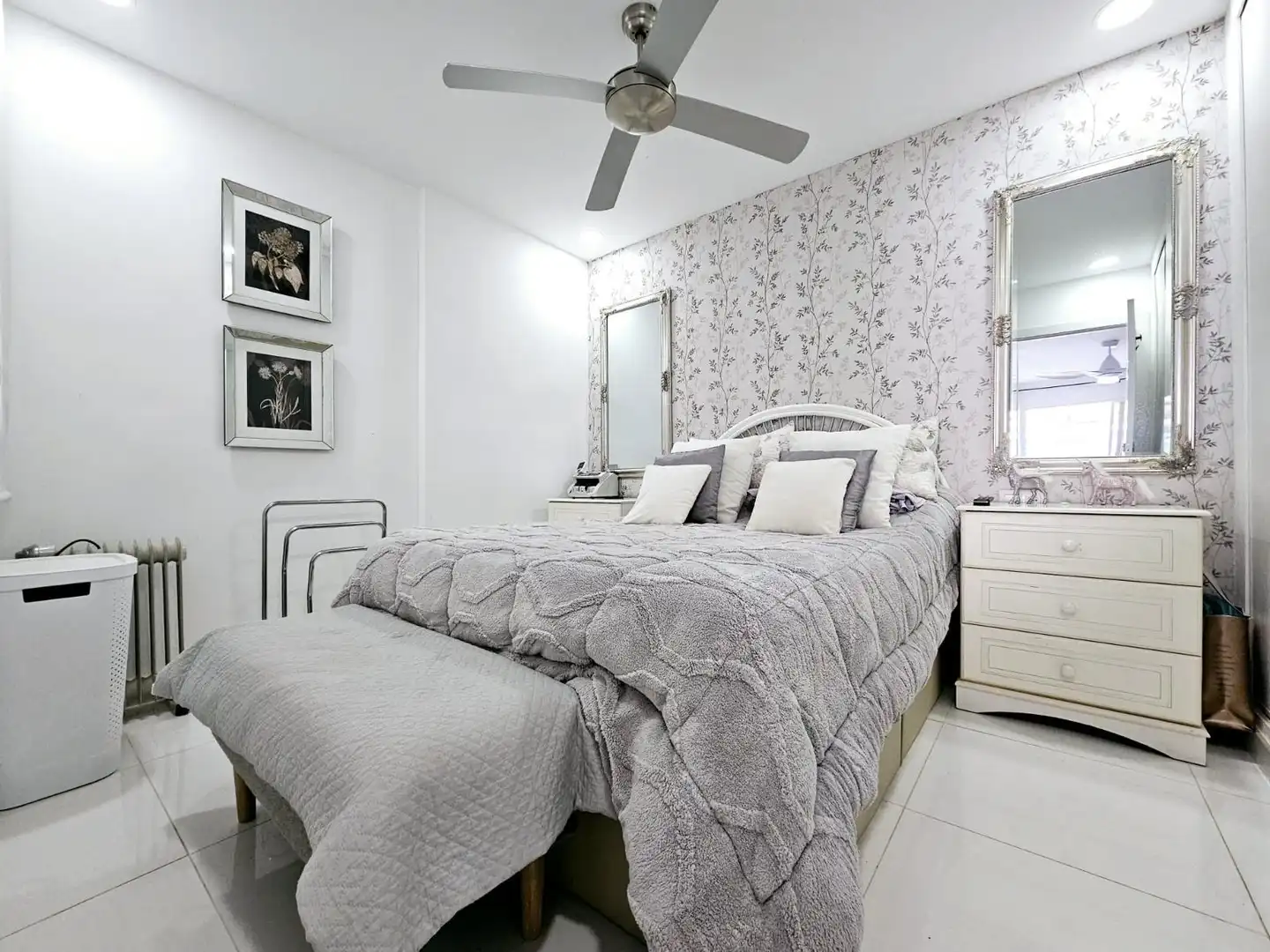 Dormitori de Apartament en venda en Mazarrón amb Jardí privat, Terrassa i Piscina comunitària