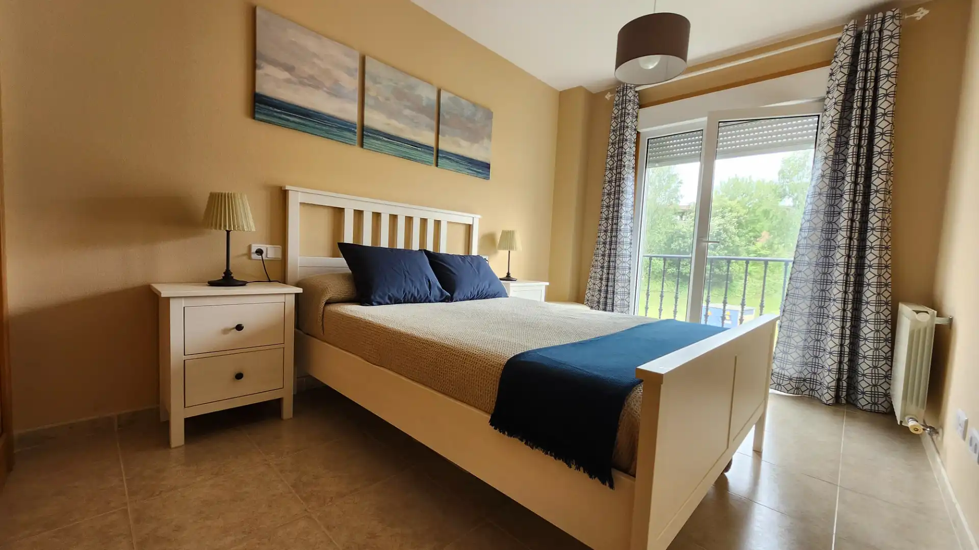 Habitación de Piso en venta en Miño con Calefacción y Trastero