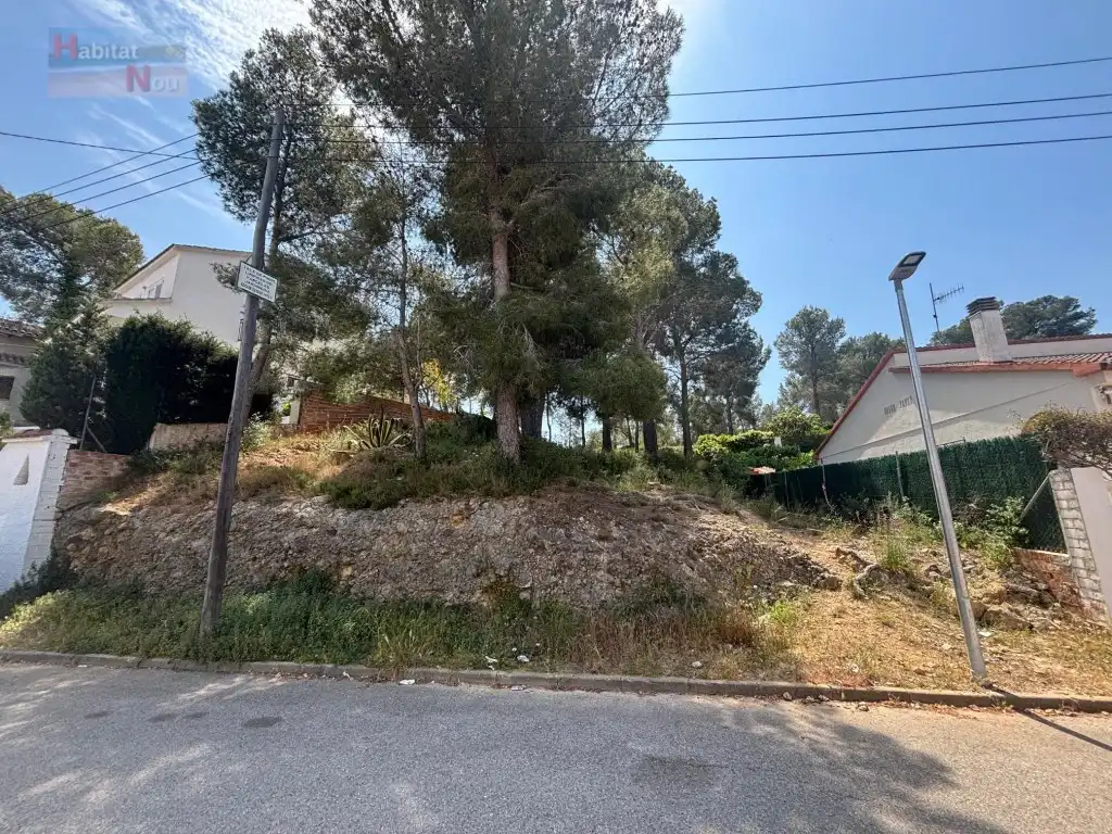 Terreno residencial en venta en Calle Esparraguera, imagen 2