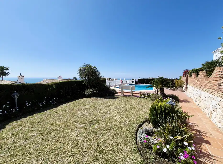 Jardí de Apartament en venda en Mijas amb Aire condicionat, Terrassa i Moblat