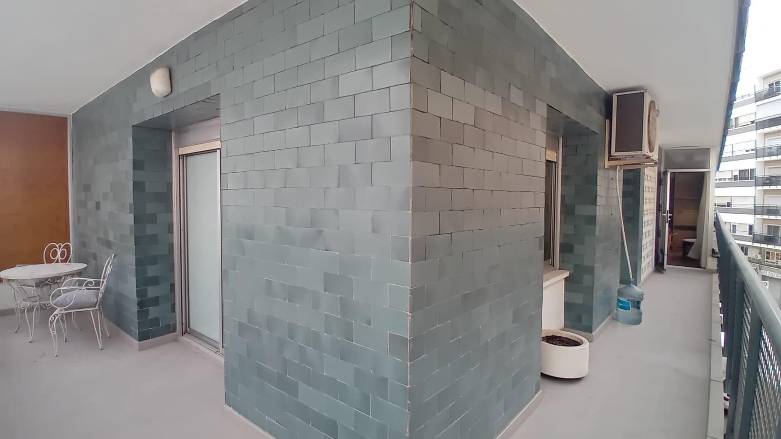 Piso en venta en Calle de Orense, 9, Ensanche - Diputación, Centro