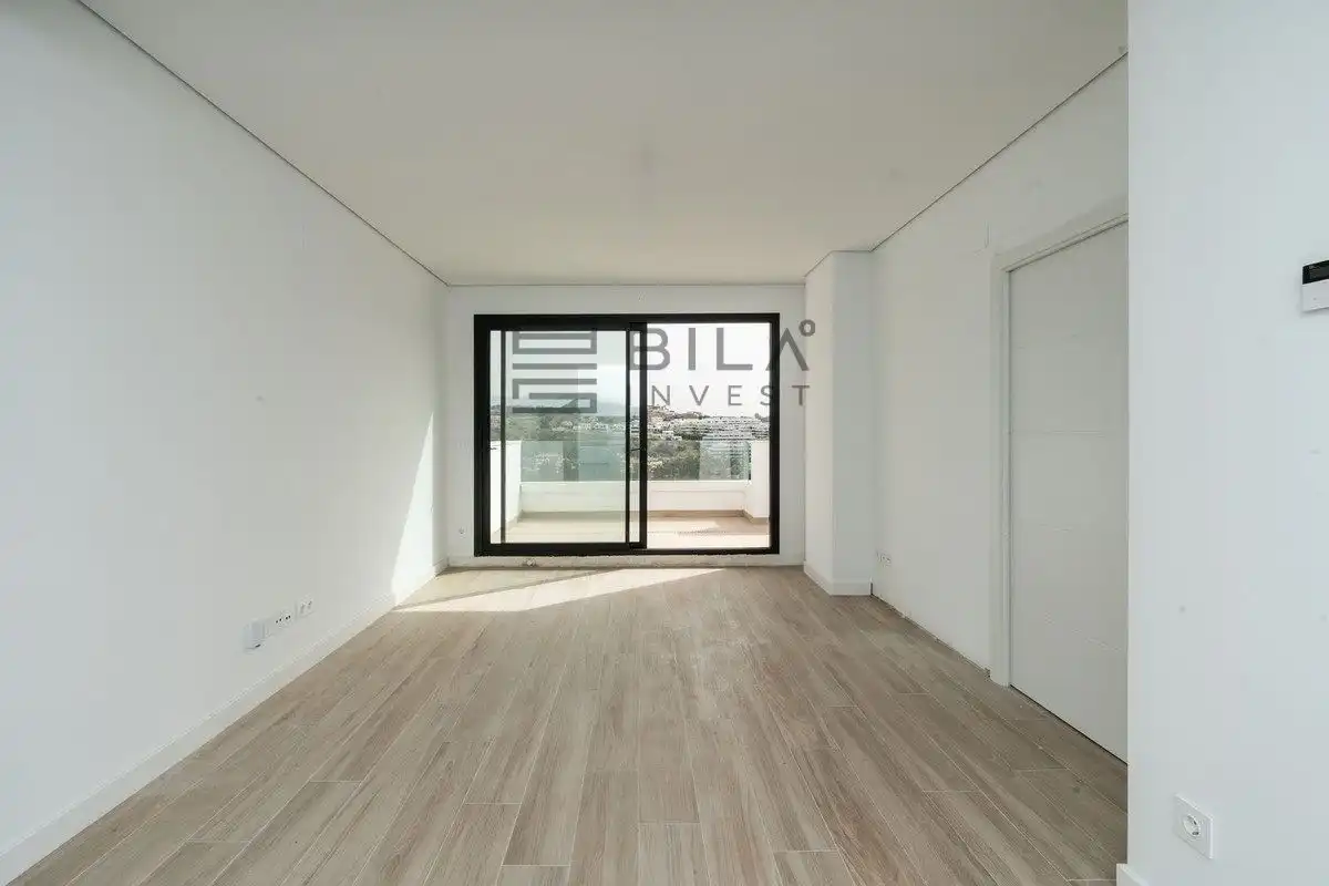 Sala de estar de Piso en venta en Mijas con Aire acondicionado, Terraza y Piscina