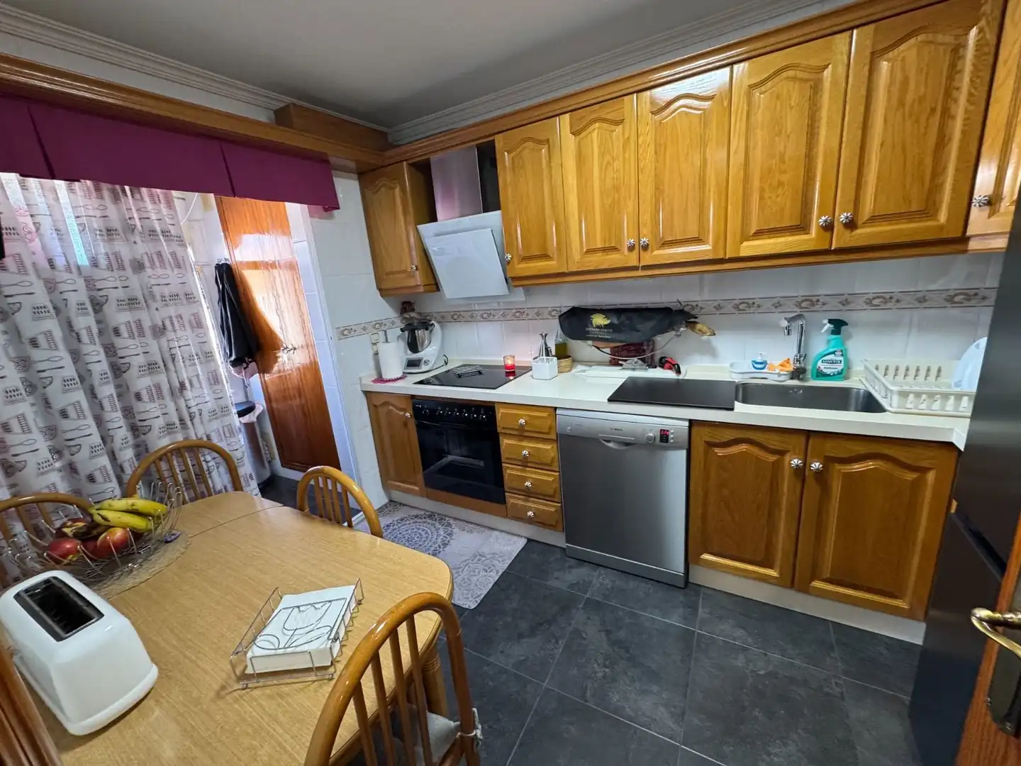 Kitchen of Flat for sale in Lorca  with Air Conditioner, Heating and Terrace