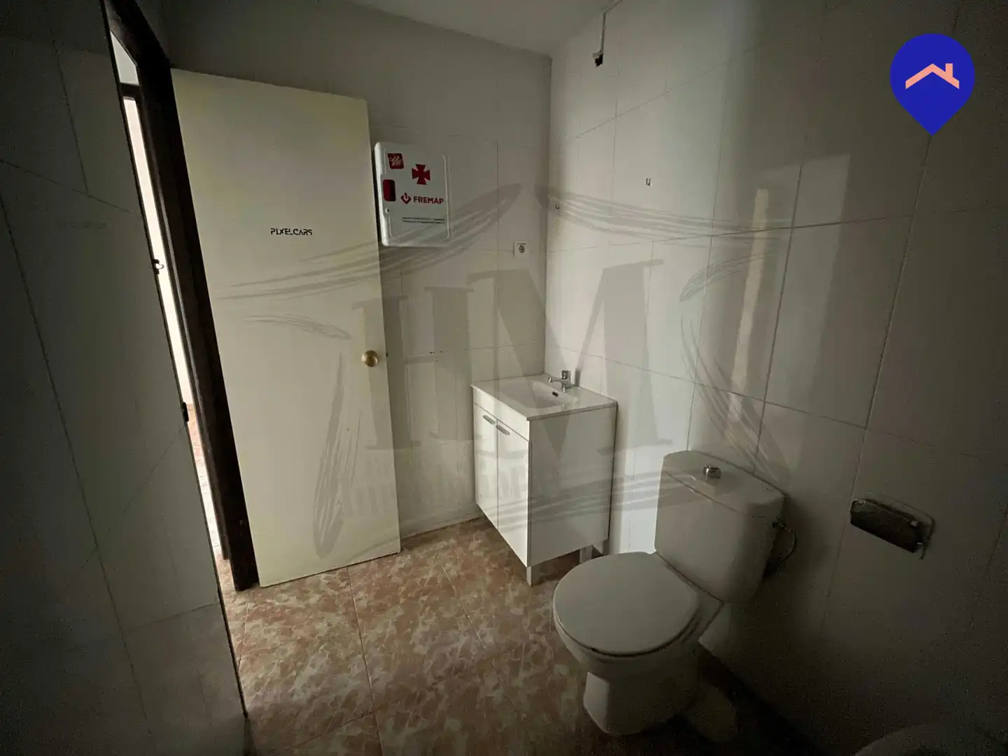 Baño de Piso en venta en Madrid con Calefacción, Terraza y Balcón