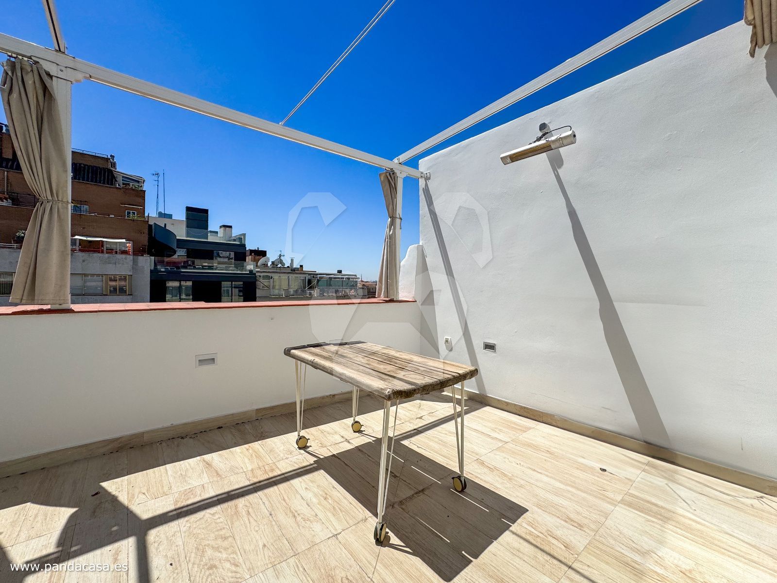 Terrace of Attic to rent in  Madrid Capital  with Air Conditioner, Heating and Terrace