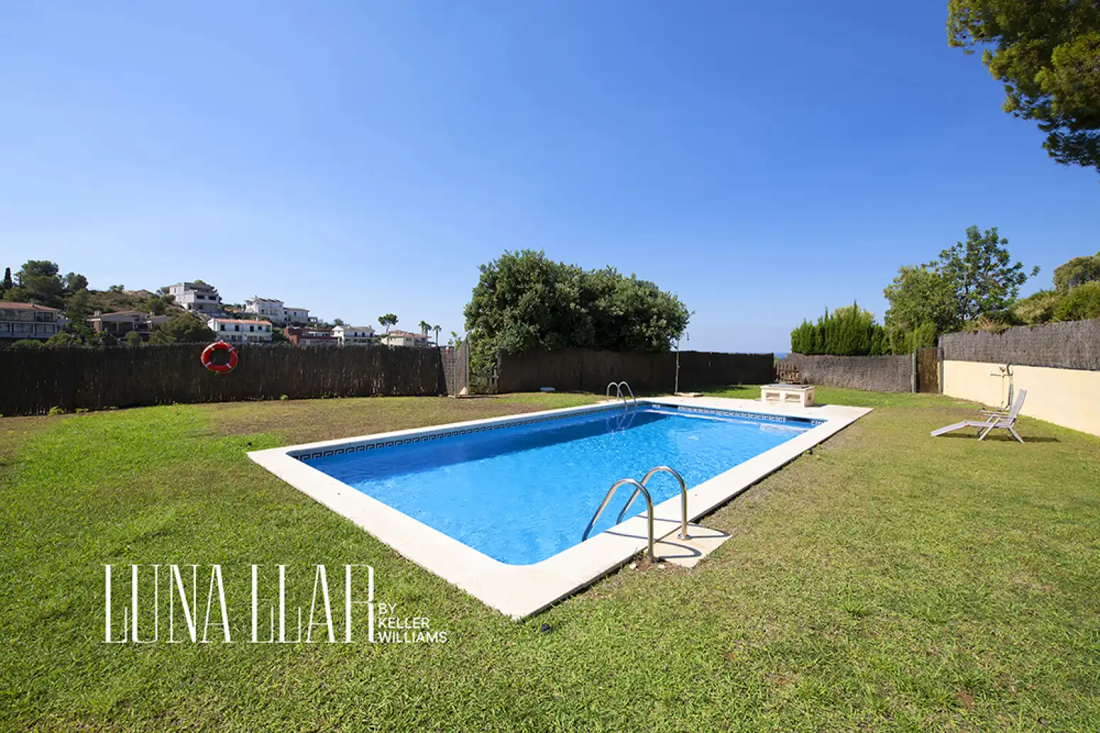 Swimming pool of Detached homes for sale in Sitges  with Air Conditioner, Heating and Private garden